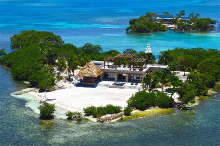 7 Private Islands Fit For A Millionaire (Or A Billionaire)