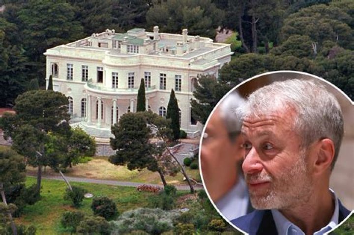 A $120 Million French Chateau And $7 Billion Worth Of Other Assets Were Just Seized From Roman Abramovich