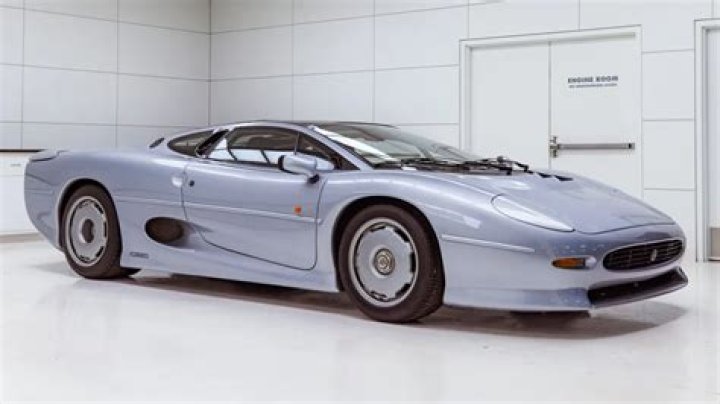 A Classic Jaguar XJ220 Is Going Up For Auction