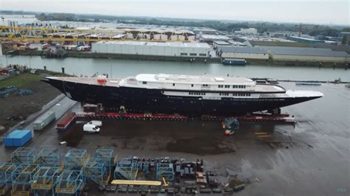 A Famous Bridge In The Netherlands Is Being Torn Down To Accommodate Jeff Bezos's Superyacht