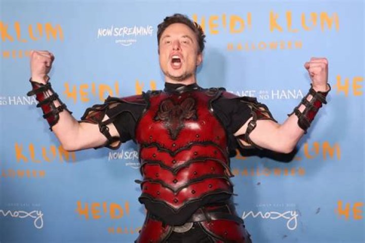 After A Six Month Drought, Elon Musk Topples Bernard Arnault To Become The Richest Person In The World Again... Let That Sink In