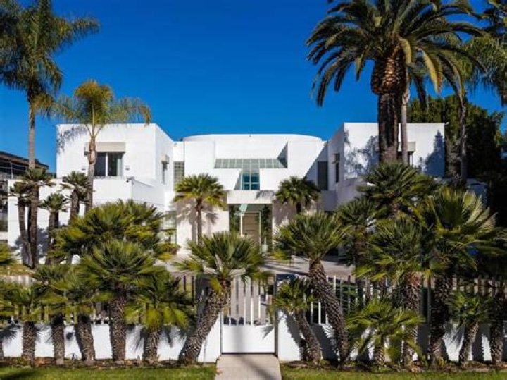 Beverly Hills Estate Of Late Romance Novelist Jackie Collins Can Be Yours For $30 Million