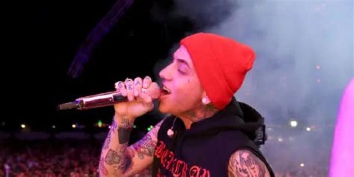 Blackbear Net Worth | Celebrity Net Worth