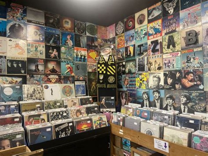 British Artists Made More Money Off Of Vinyl Sales Than From YouTube Streaming