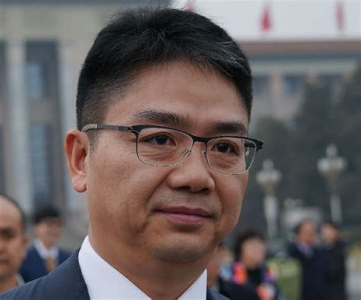 Chinese Billionaire Arrested After Bringing Millions In Cash Illegally On Private Jet