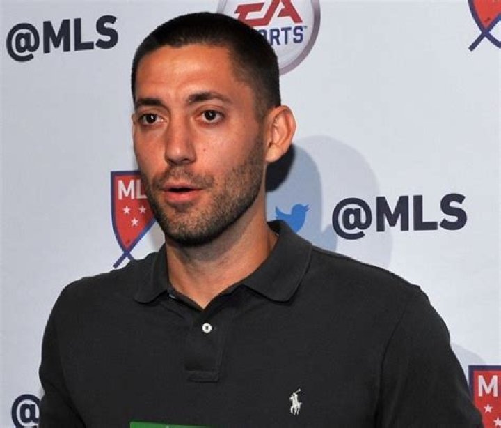 Clint Dempsey Net Worth | Celebrity Net Worth