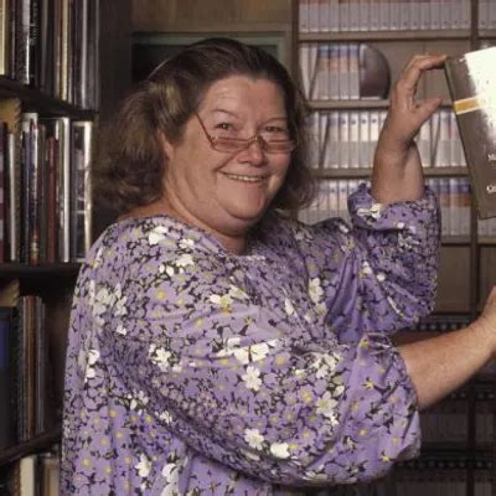 Colleen McCullough Net Worth | Celebrity Net Worth