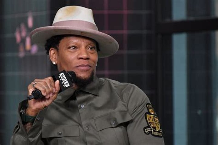 D.L. Hughley Net Worth | Celebrity Net Worth