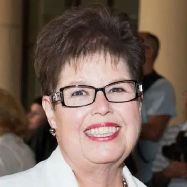 Debbie Macomber Net Worth | Celebrity Net Worth