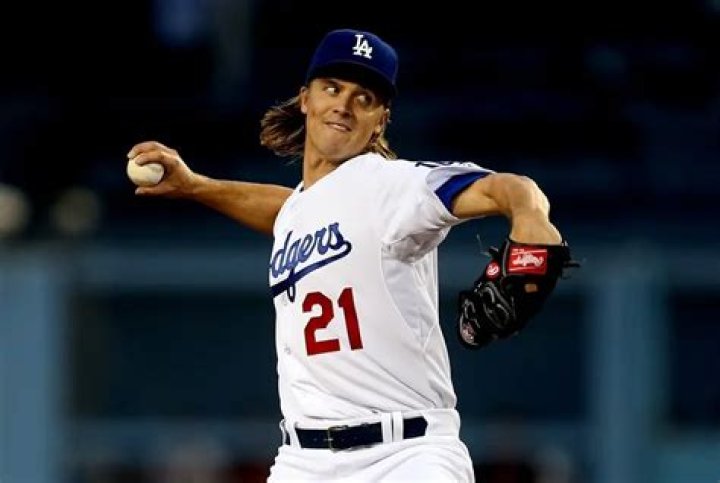 Dodgers Pitcher Zack Greinke Passes On $71 Million, Sets His Eyes On $150 Million