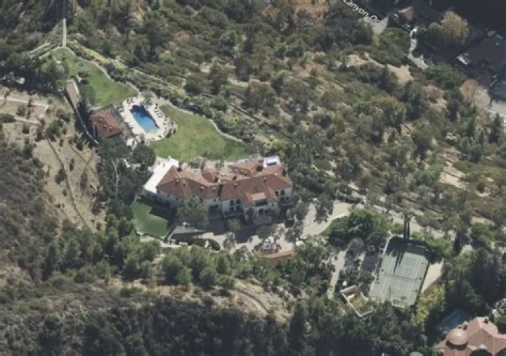 Drake Seeks $88 Million For Beverly Hills Mansion He Bought A Year Ago For $75 Million