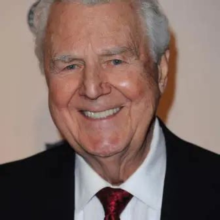 Elwood Edwards Net Worth | Celebrity Net Worth