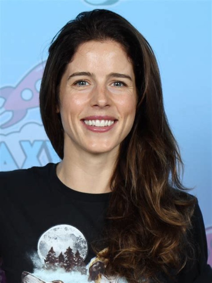 Emily Bett Rickards Net Worth