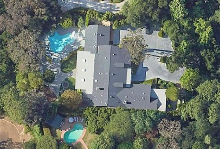Eric Stonestreet Gets $1.1 Million For Studio City Home