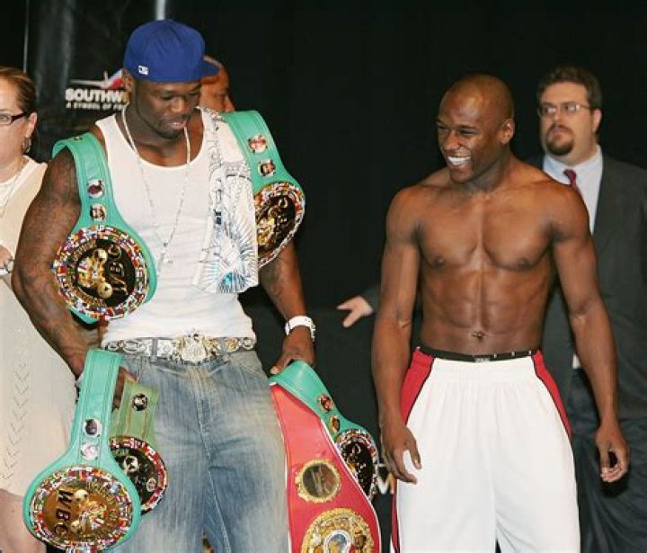 Floyd Mayweather Just Tweeted An Amazing Response To 50 Cent's Reading Challenge.