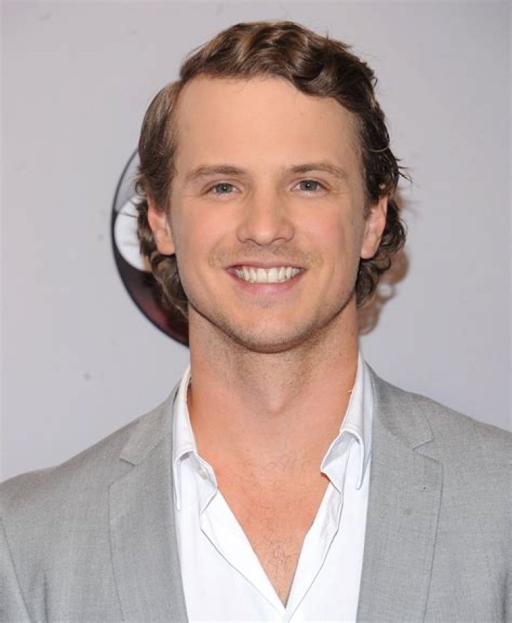 Freddie Stroma Net Worth | Celebrity Net Worth