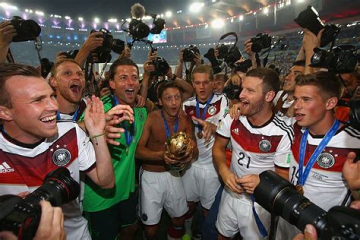 German Soccer Star Mesut Ozil Just Did Something Truly Amazing With His World Cup Bonus