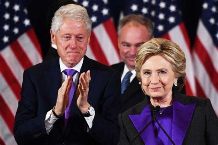 Here's How Much Money Hillary And Bill Clinton Made In 2015