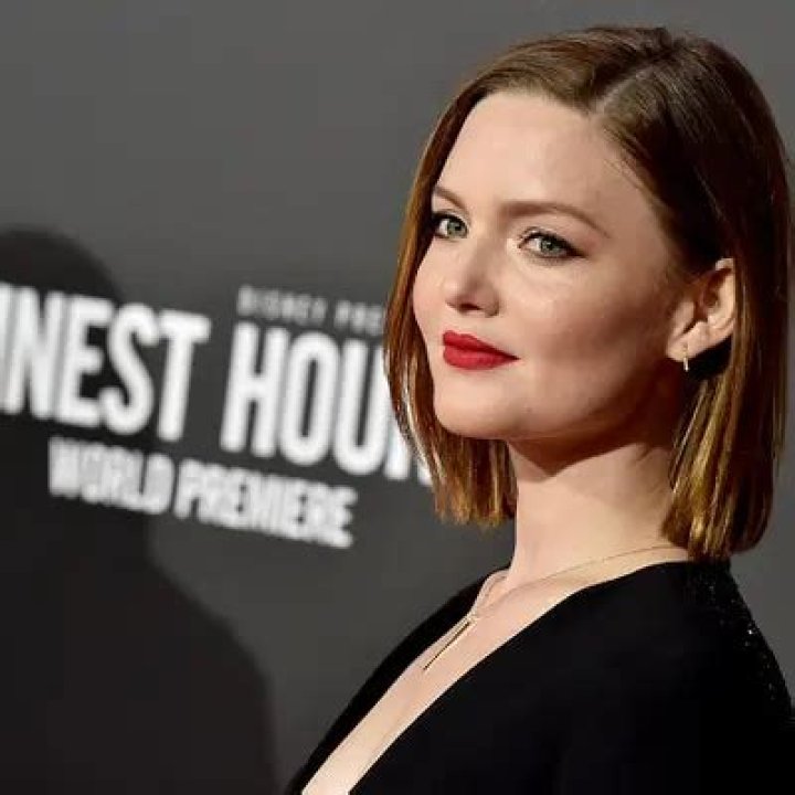 Holliday Grainger Net Worth | Celebrity Net Worth