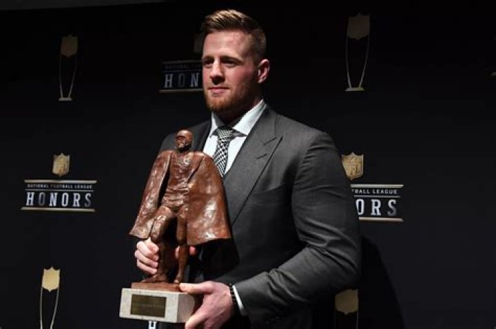 J.J. Watt's Hurricane Harvey Relief Effort Has Raised More Than $20 Million