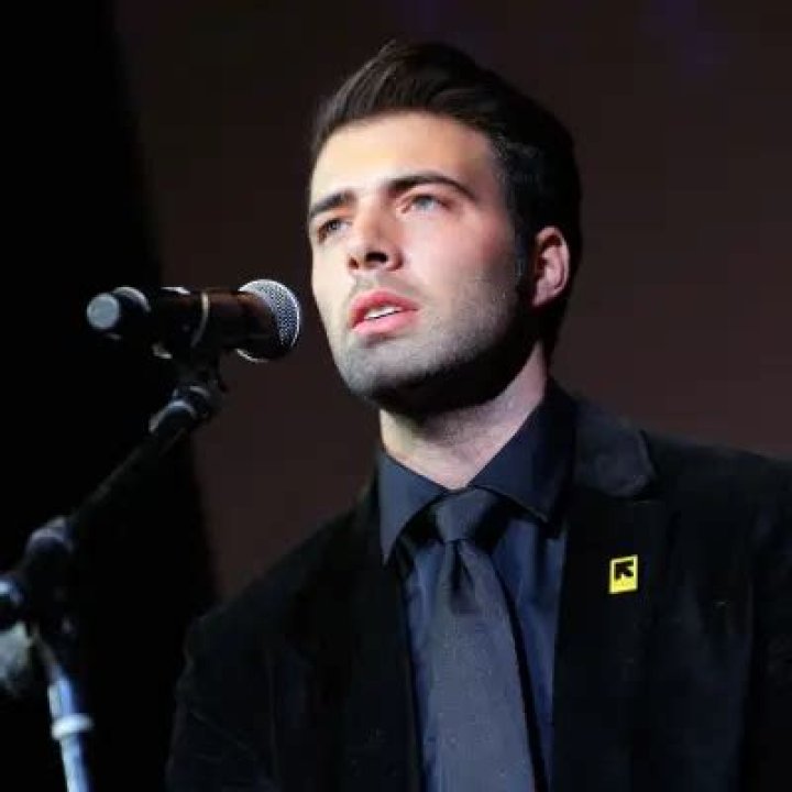 Jencarlos Canela Net Worth | Celebrity Net Worth