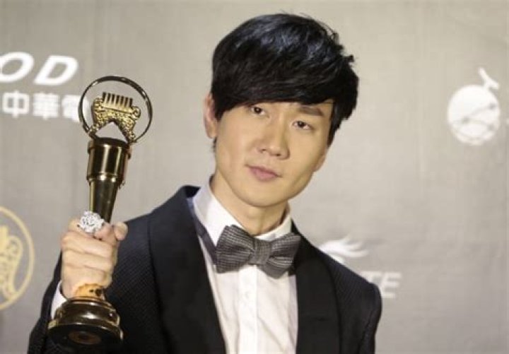 JJ Lin Net Worth | Celebrity Net Worth