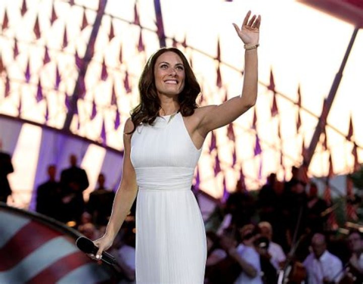Laura Benanti Net Worth | Celebrity Net Worth