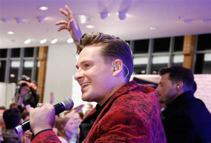 Lee Ryan Net Worth | Celebrity Net Worth