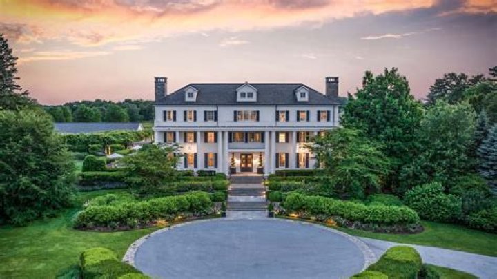 Live Like A Hedge Fund Billionaire On This $55 Million 23-Acre Equestrian East Hampton Estate