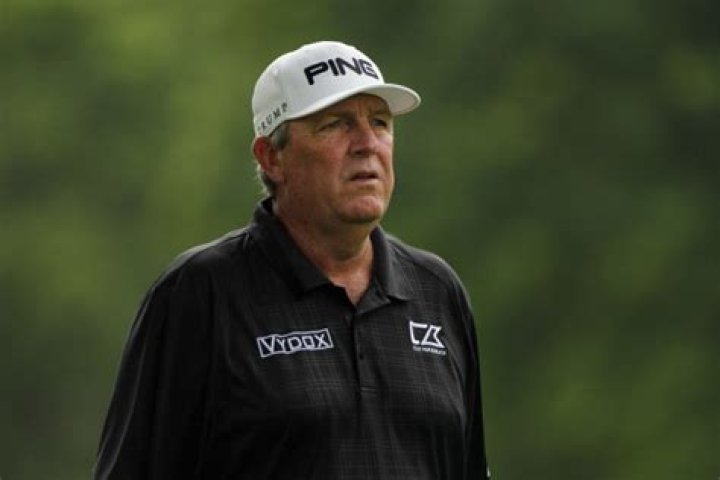 Mark Calcavecchia Net Worth | Celebrity Net Worth
