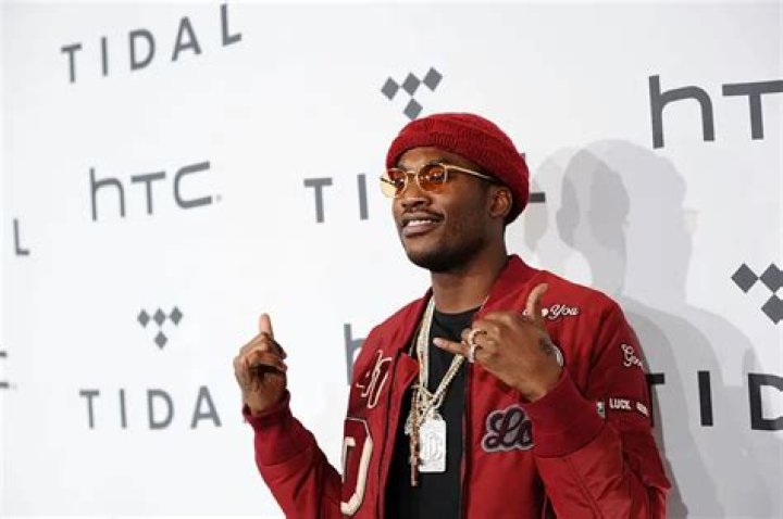 Meek Mill Says He Would Fight Drake For $5 Million