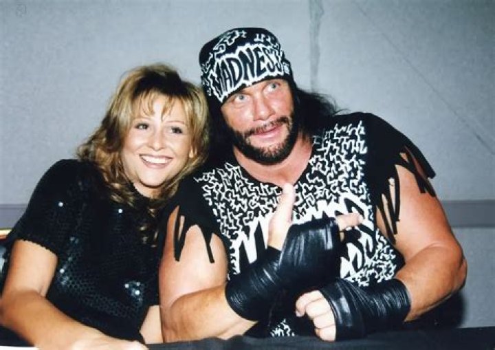 Miss Elizabeth Net Worth | Celebrity Net Worth