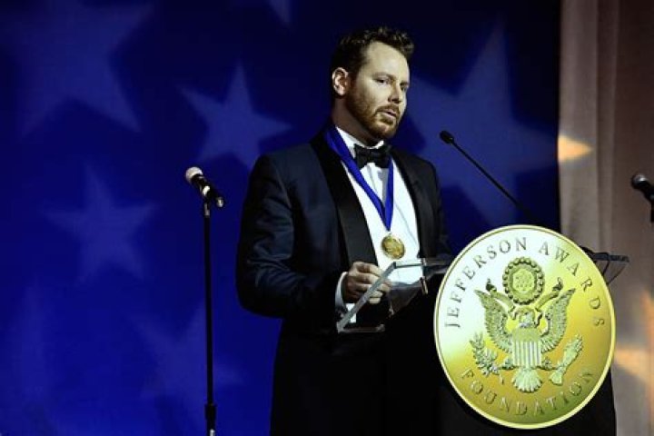 Napster Billionaire Sean Parker Making Moves In Medicine