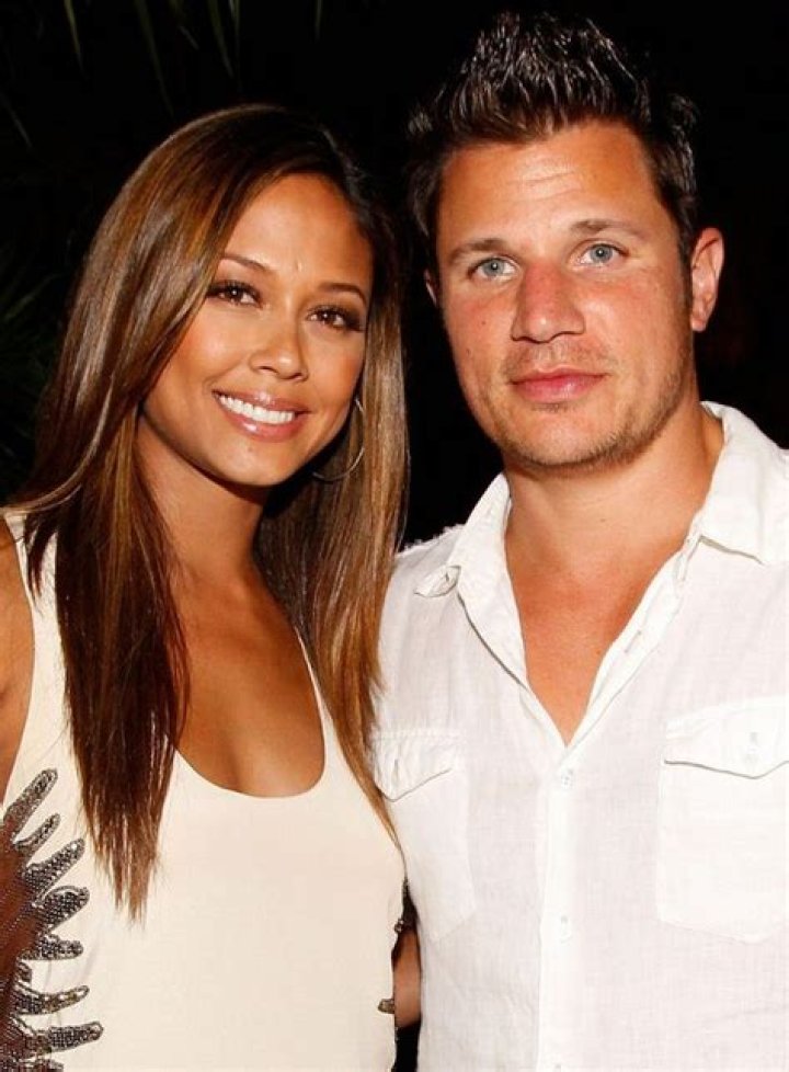 Nick Lachey and Vanessa Minnillo Net Worth
