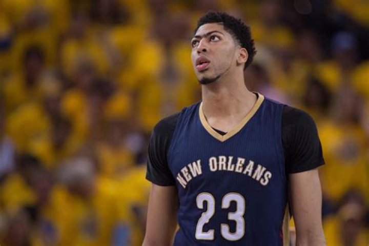 One Day After LeBron Signed A New Deal, Anthony Davis Agrees To A Max Contract