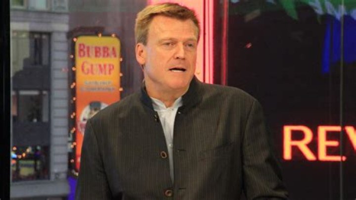 Overstock.com CEO Is Doing Some Crazy Things With Gold To Prepare His Company And Employees For The Apocalypse
