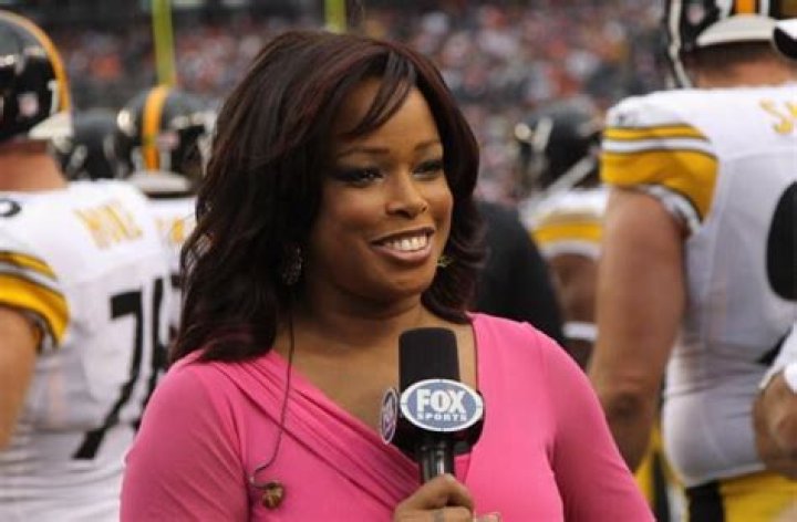Pam Oliver Net Worth | Celebrity Net Worth