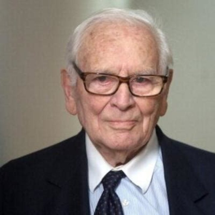 Pierre Cardin Net Worth | Celebrity Net Worth