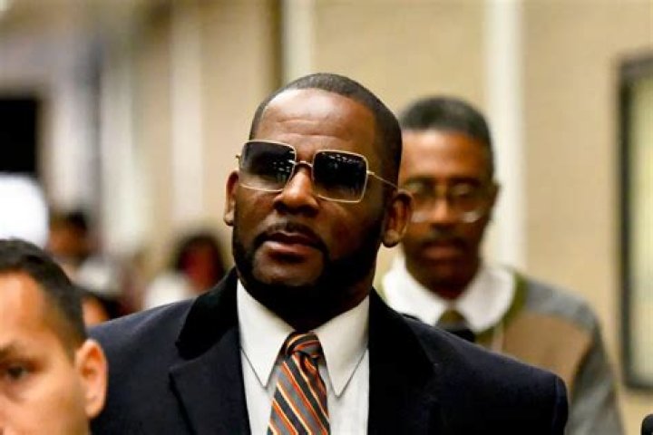 R. Kelly Is Way Less Rich Than You'd Assume