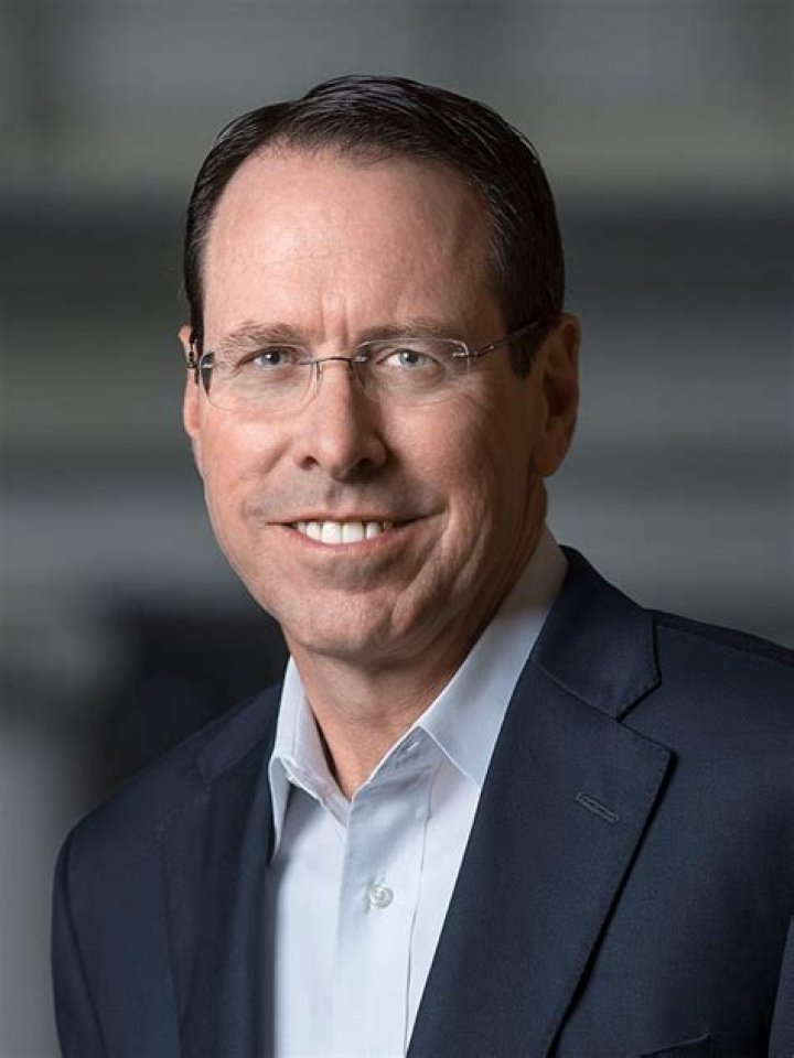 Randall L. Stephenson Net Worth