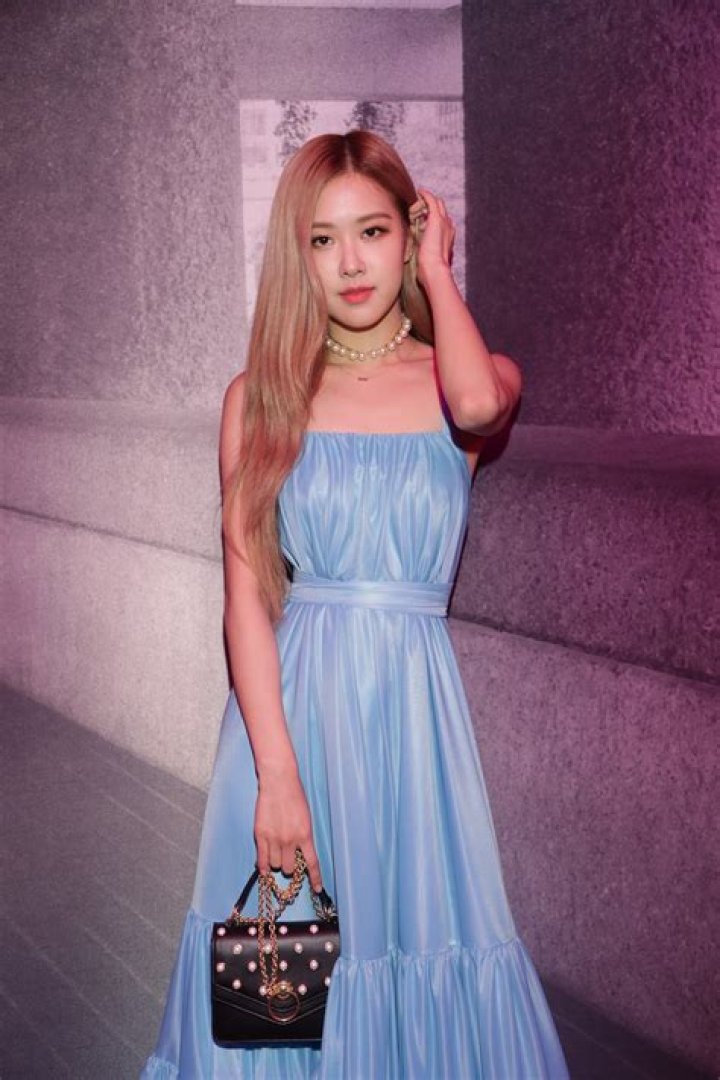 Rosé (Roseanne Park) Net Worth
