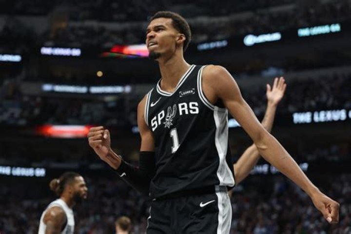 San Antonio Spurs Superstar Kawhi Leonard Makes $18.8 Million A Season But Still Drives A '97 Tahoe