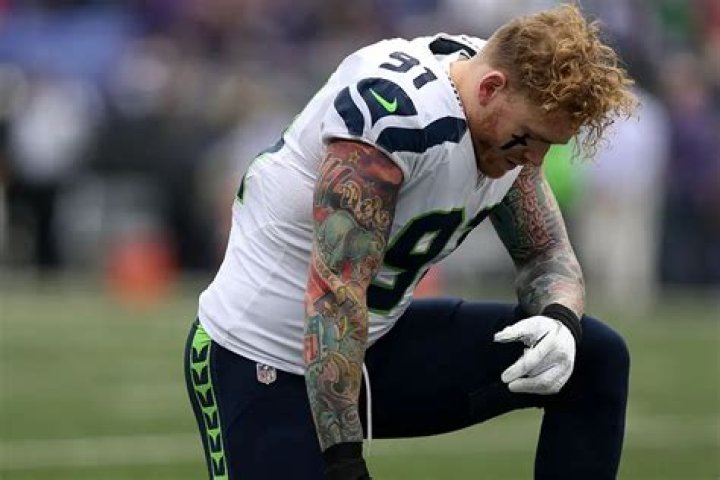 Seahawks Linebacker Cassius Marsh Is Asking Twitter To Help Get His $25,000 Magic Collection Back