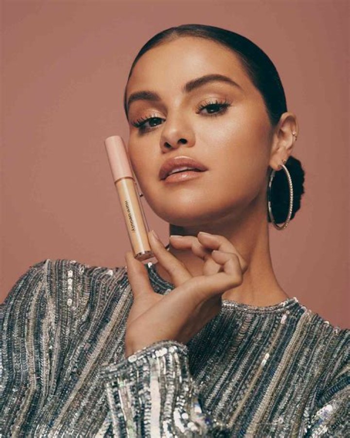 Selena Gomez Is Almost Certainly A Billionaire Right Now Thanks To Booming Rare Beauty Makeup Empire