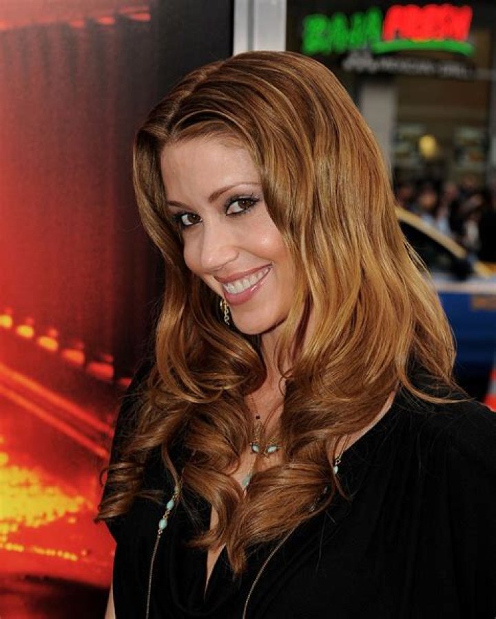Shannon Elizabeth Net Worth | Celebrity Net Worth