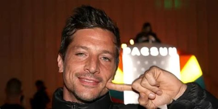 Simon Rex Net Worth | Celebrity Net Worth