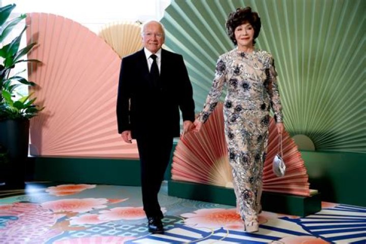 Stewart And Lynda Resnick Became One Of The Richest American Couples, Thanks To Pomegranate Juice