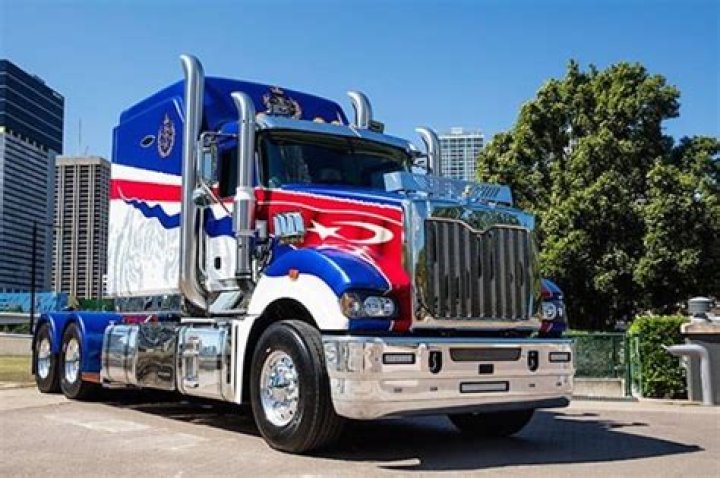 Sultan of Johor Builds Most Expensive Mack Truck In The World