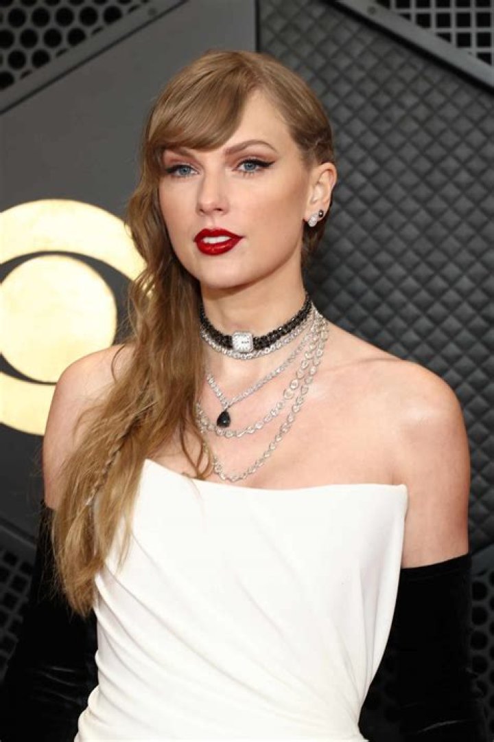 Taylor Swift Is A Bonafide Real Estate Mogul And She Isn't Even 30 Yet