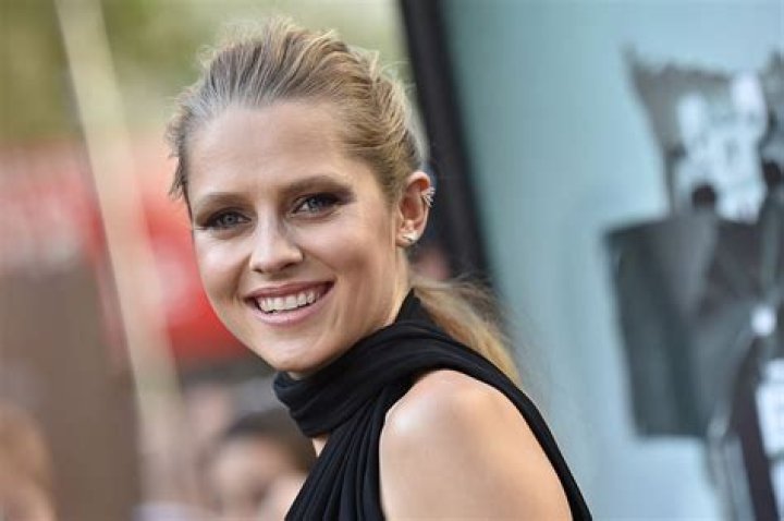 Teresa Palmer Net Worth | Celebrity Net Worth